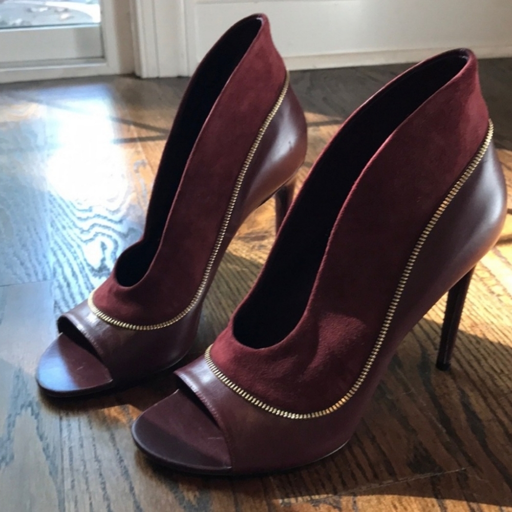 Louis Vuitton Steletto Size 38.5